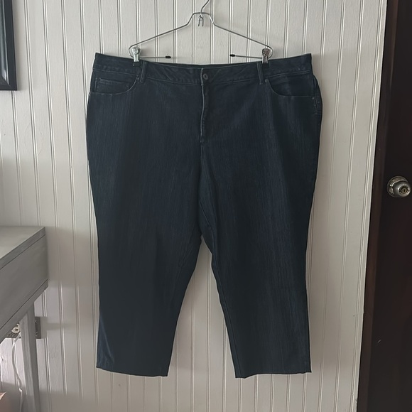 Liz Claiborne Woman Cropped Blue Jeans sz 24W - Picture 3 of 11